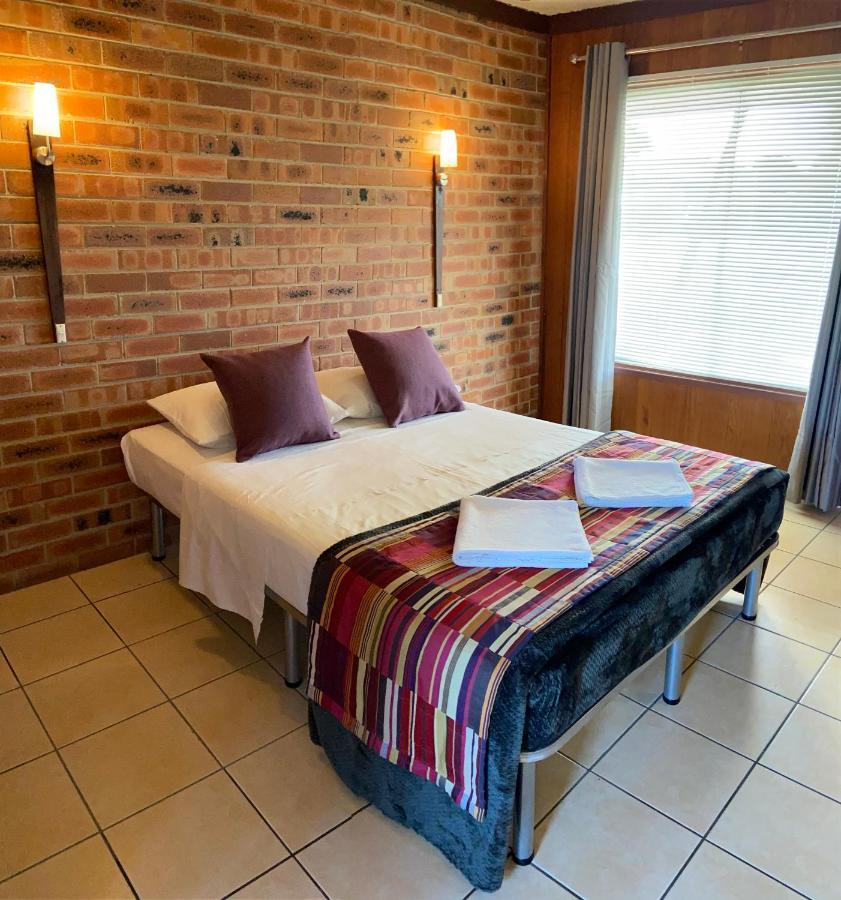 Proserpine Motor Lodge Eksteriør billede