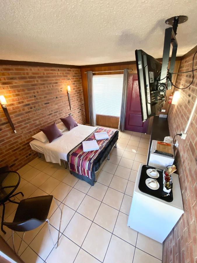 Proserpine Motor Lodge Eksteriør billede