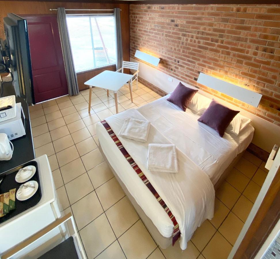 Proserpine Motor Lodge Eksteriør billede