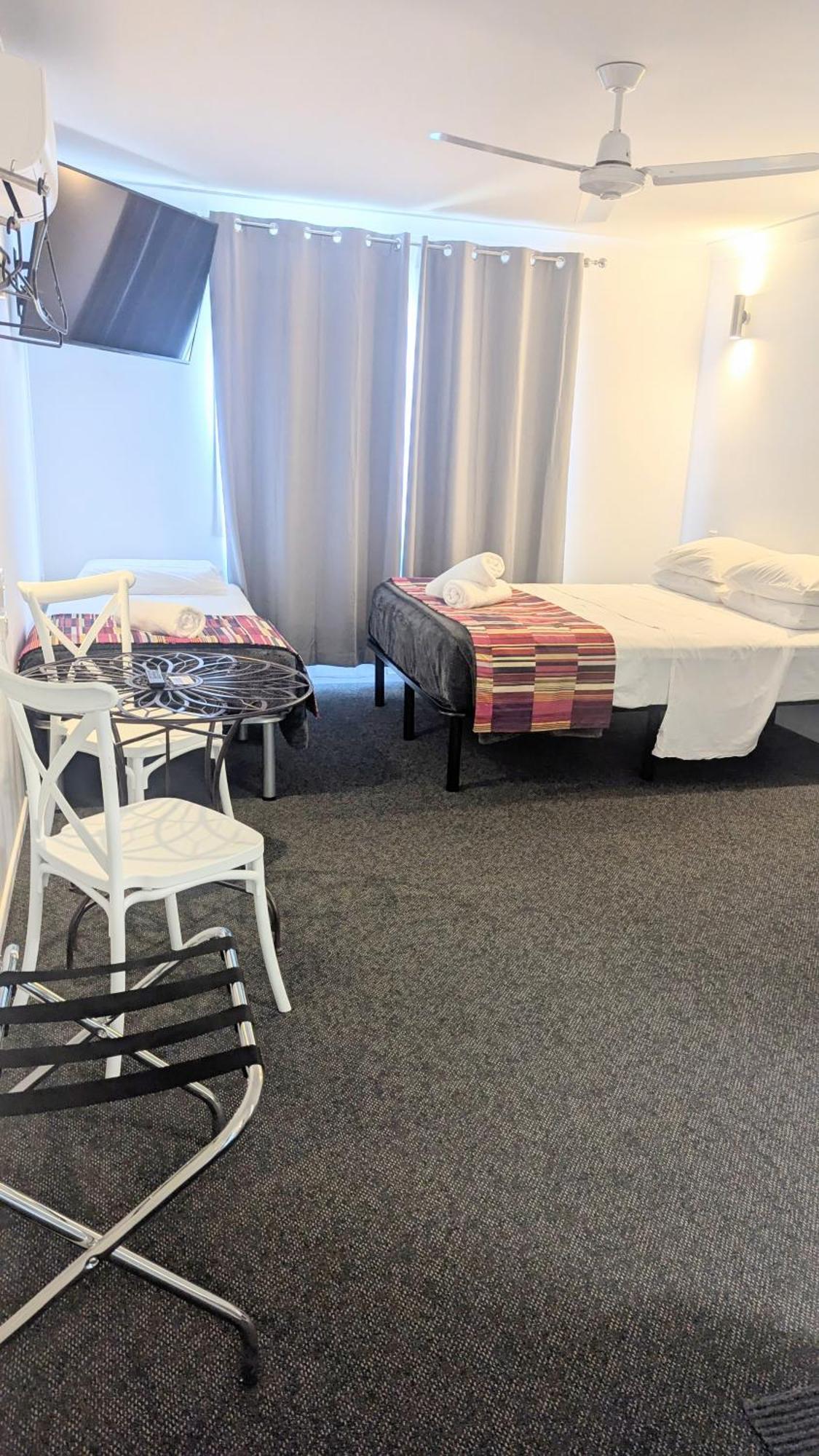Proserpine Motor Lodge Eksteriør billede